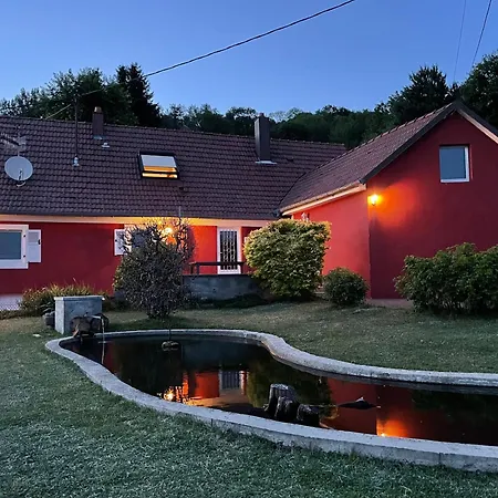 Holiday home Chamois Rouge Geishouse